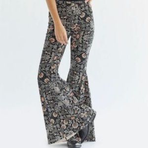 Free People Just Float On Flare Size 27 Print Stretch Corduroy
